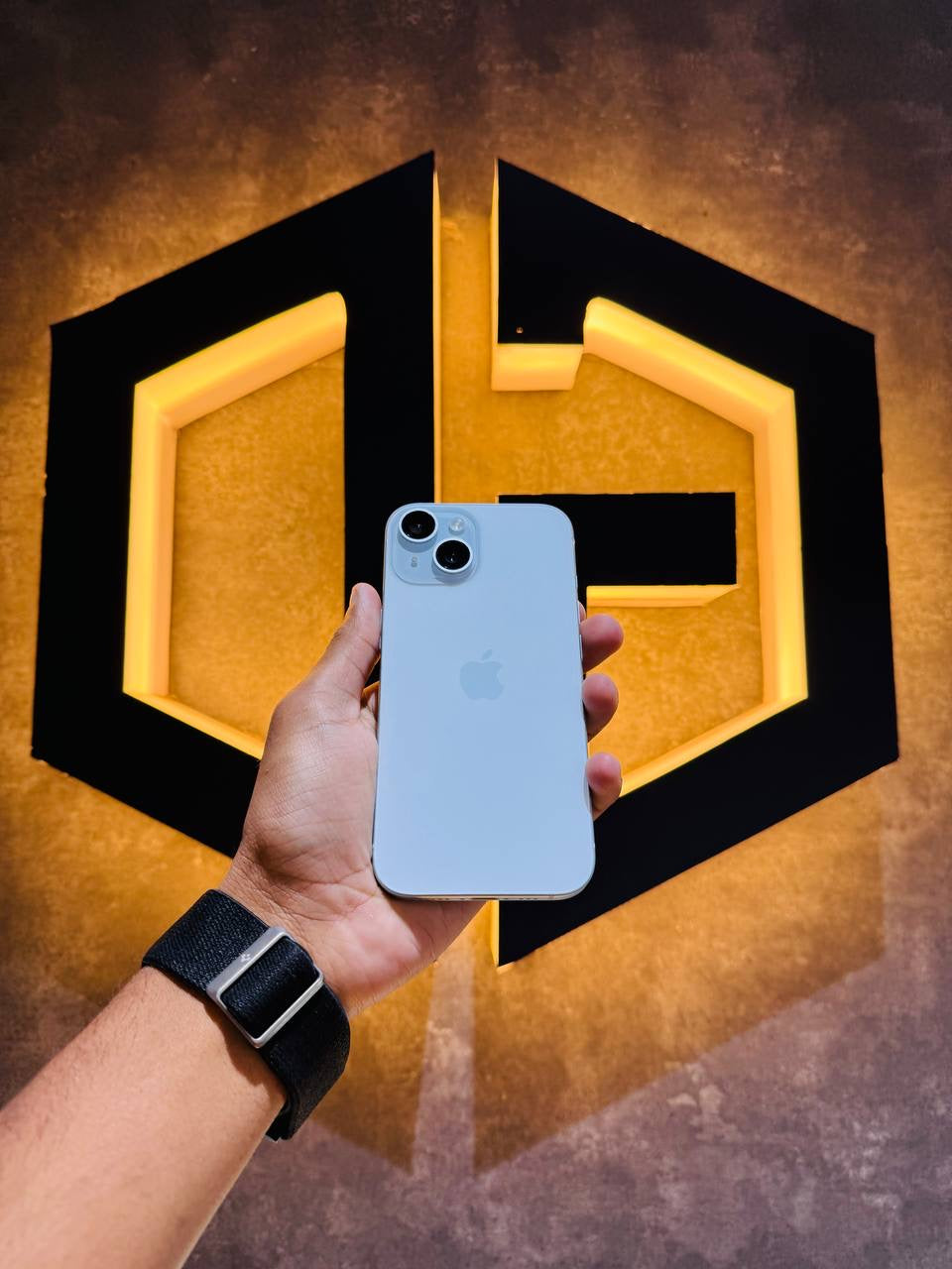 Apple iPhone 15 128GB - BLUE - Code (29420) - The Digital Hub