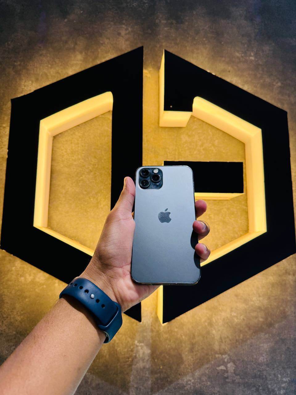 Apple iPhone 12 Pro 512GB - BLACK - Code (64066) - The Digital Hub