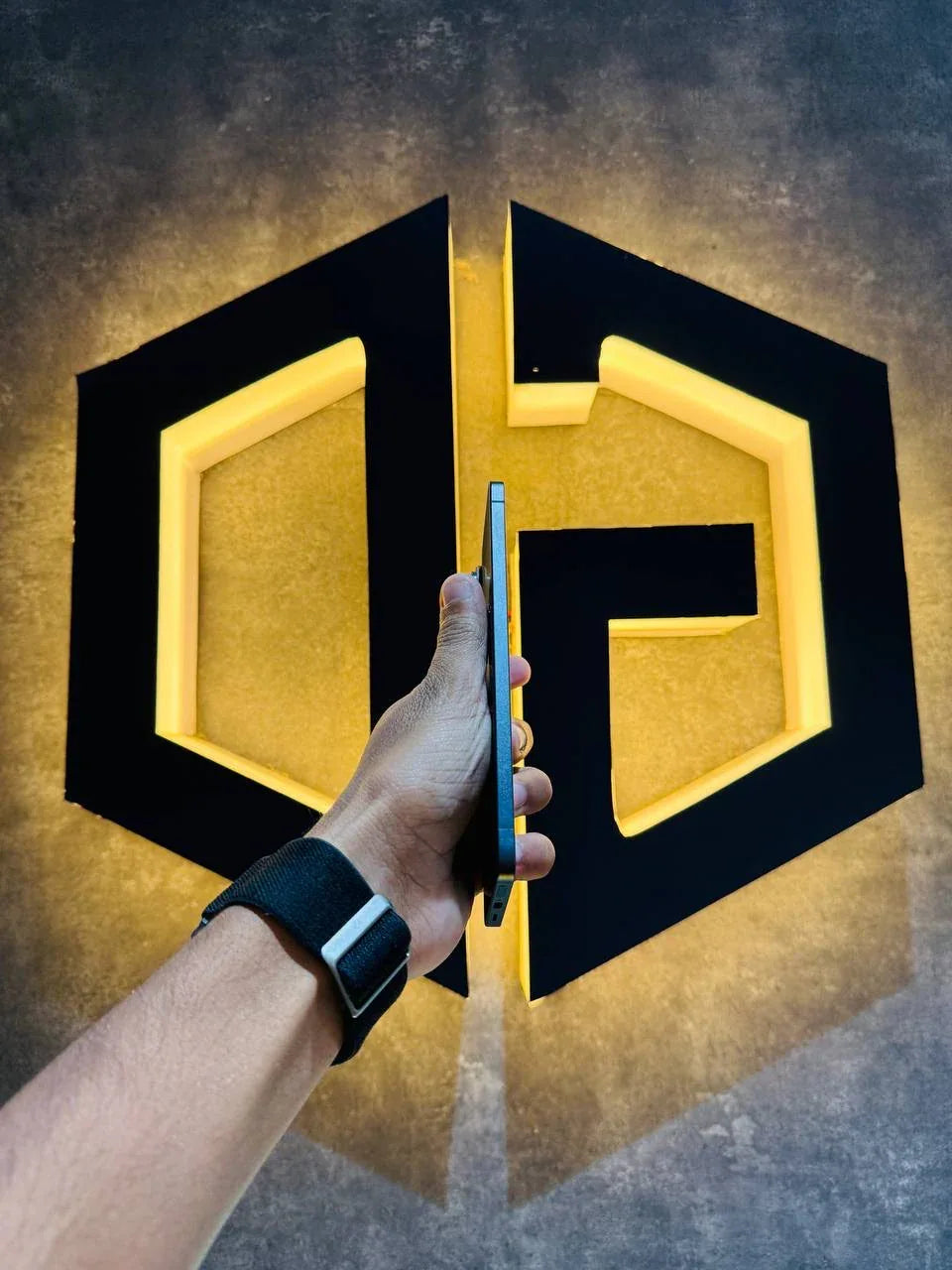 Samsung S25 Edge 12+512GB - BLACK - Code (65670) - The Digital Hub