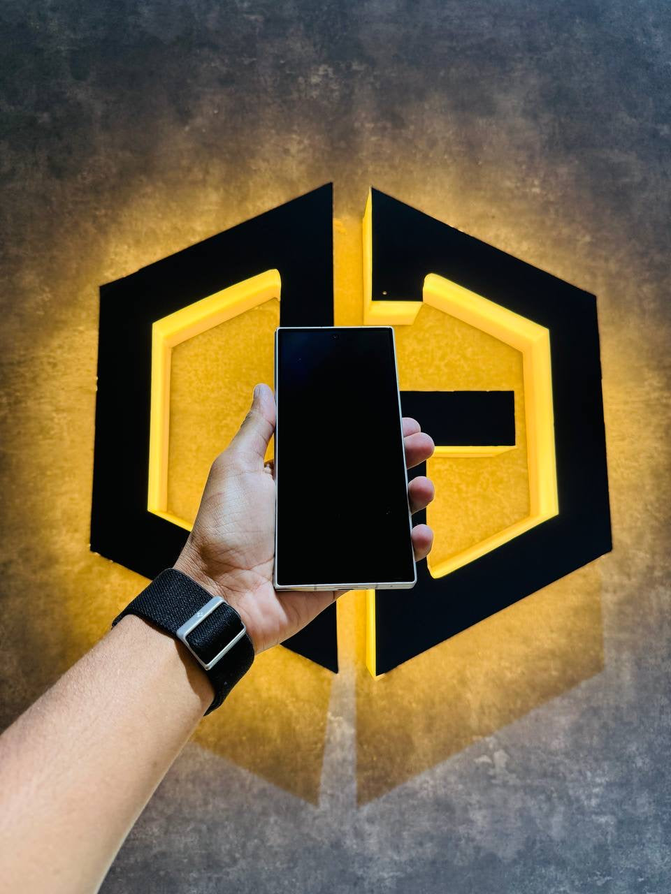 Samsung Z Fold 7 12+256GB - SILVER - Code (51502) - The Digital Hub