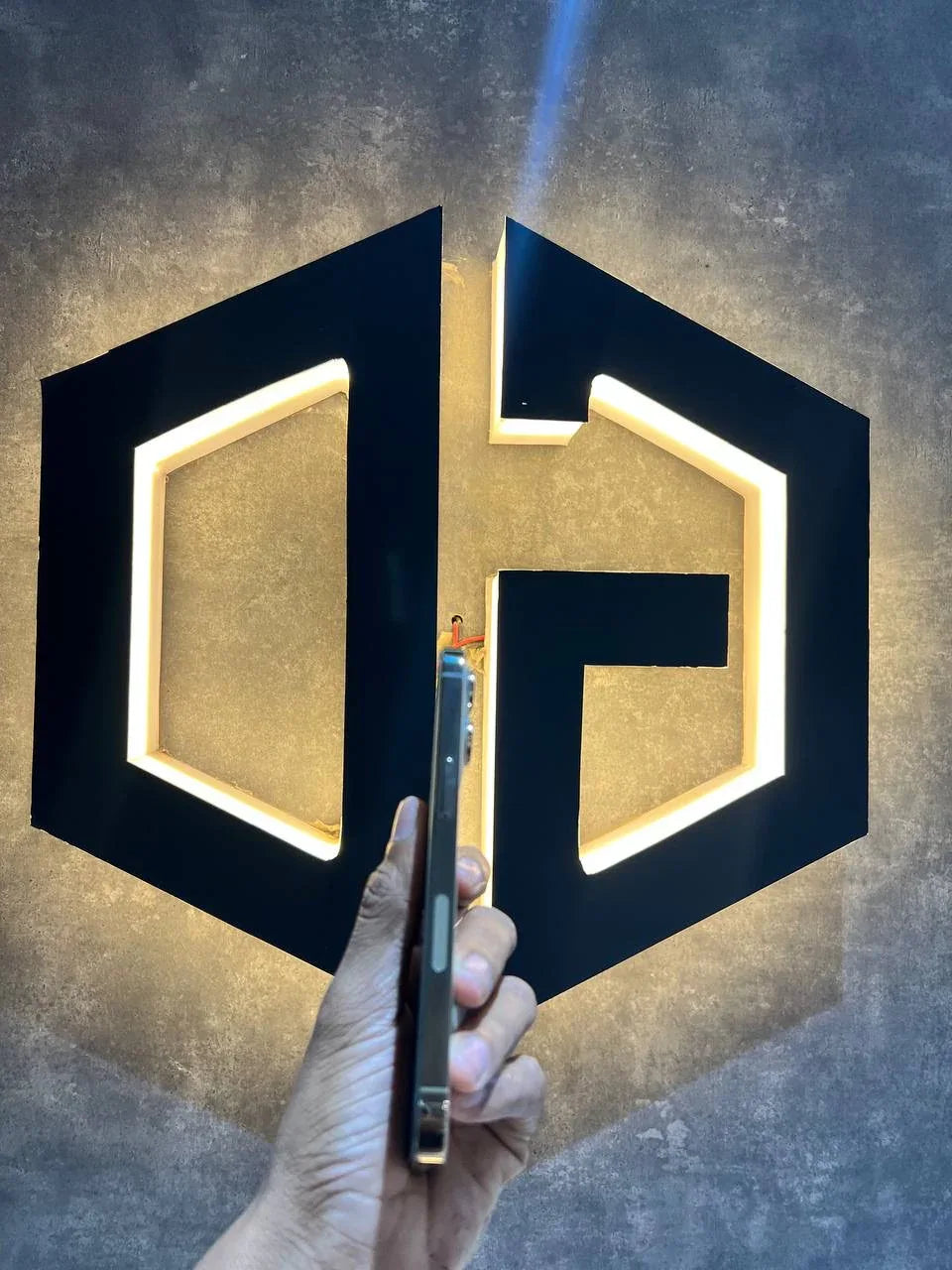 Apple iPhone 13 Pro 128GB - GOLD - Code (19773) - The Digital Hub