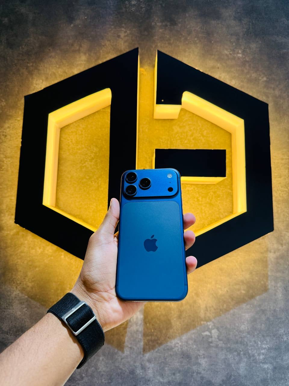 Apple iPhone 17 Pro Max 256GB - BLUE - Code (08748)