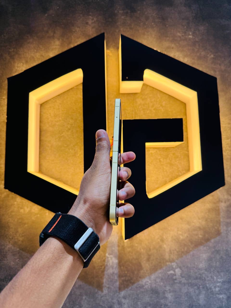 Samsung Z Flip 6 12+256GB - YELLOW - Code (34154) - The Digital Hub