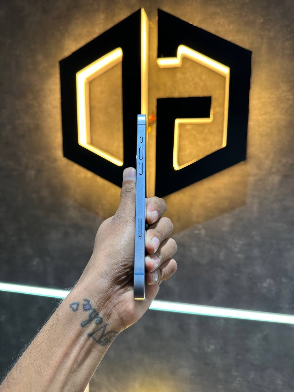 Apple iPhone 14 Plus 128GB - BLUE - Code (85680) - The Digital Hub