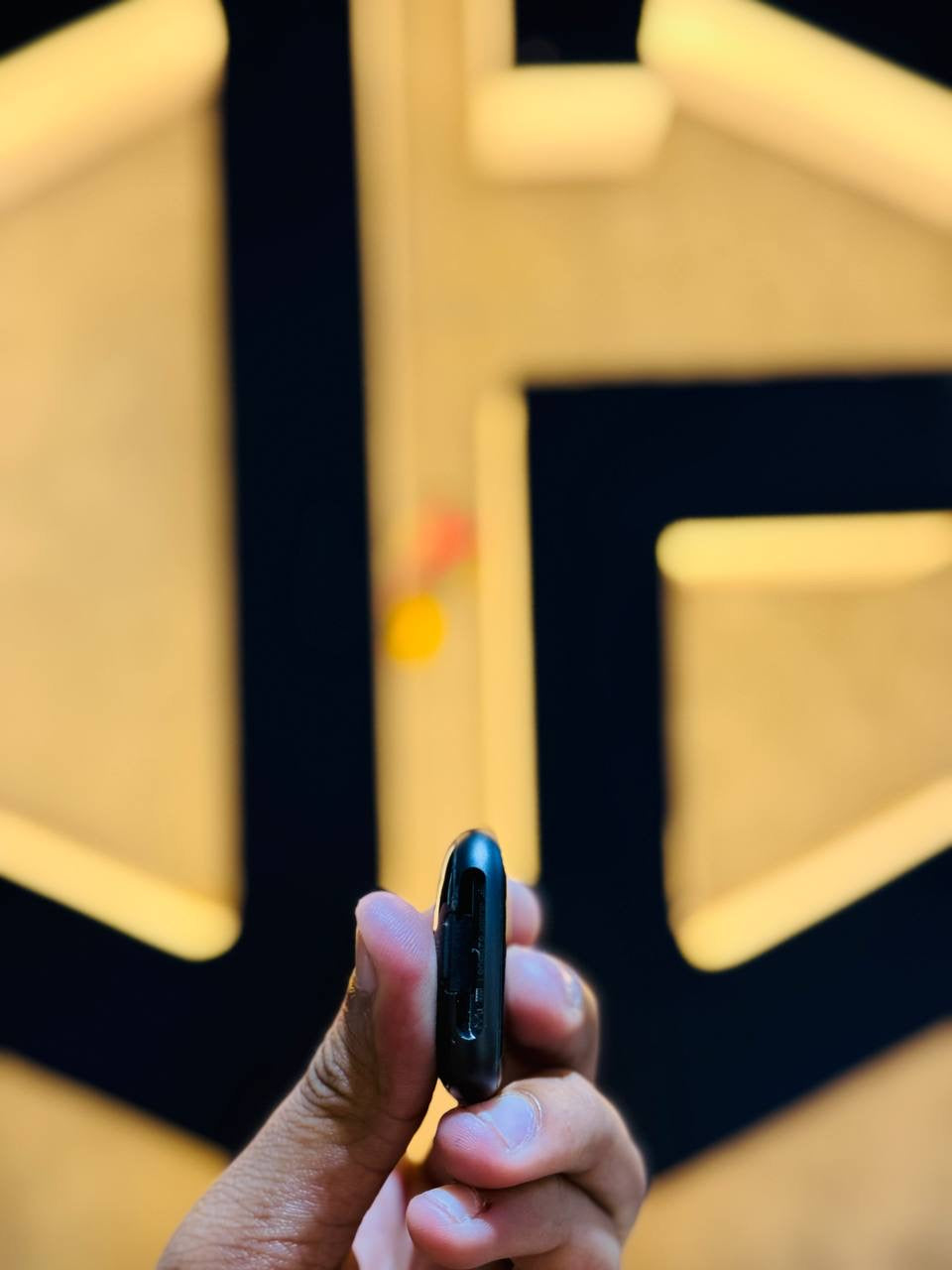 Google Fitbit Versa 4 GPS 24MM - BLACK - Code (6B081) - The Digital Hub