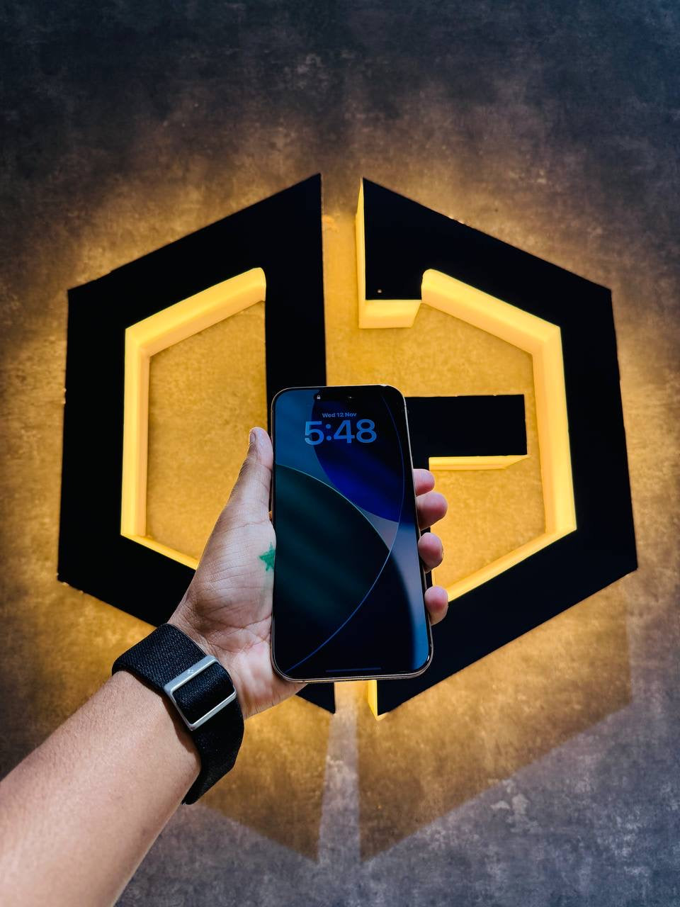 Apple IPhone 16 Pro Max 256GB - DESERT TITANIUM - Code (39133) - The Digital Hub