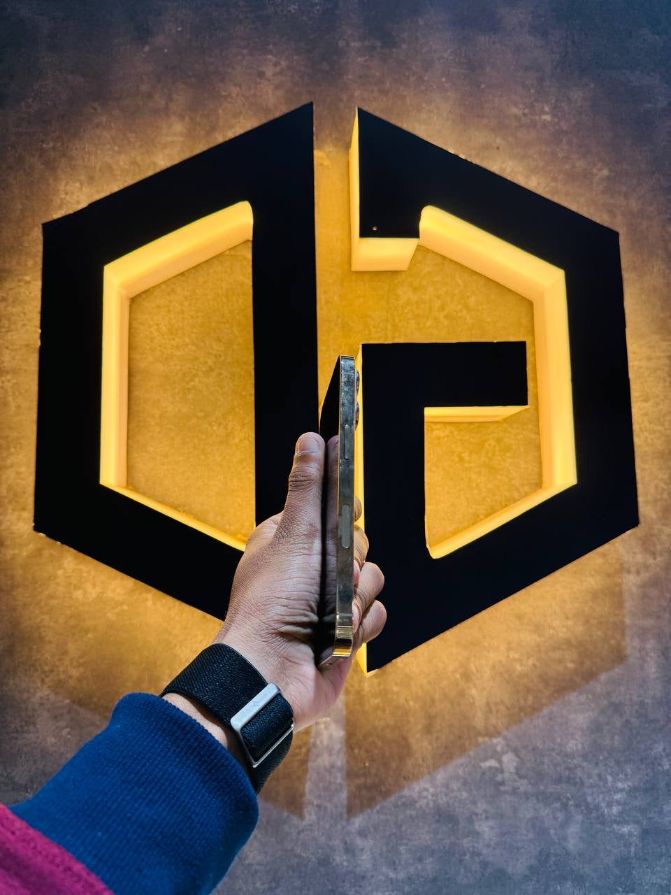 Apple iPhone 13 Pro 128GB - GOLD - Code (66977) - The Digital Hub