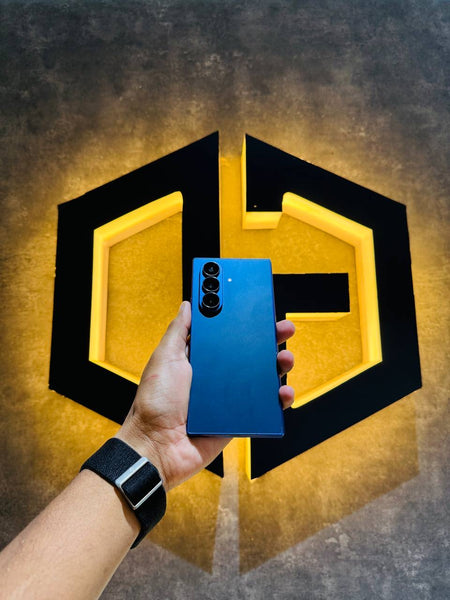 Samsung Z Fold 7 12+512GB - BLUE SHADOW - Code (39903) - The Digital Hub