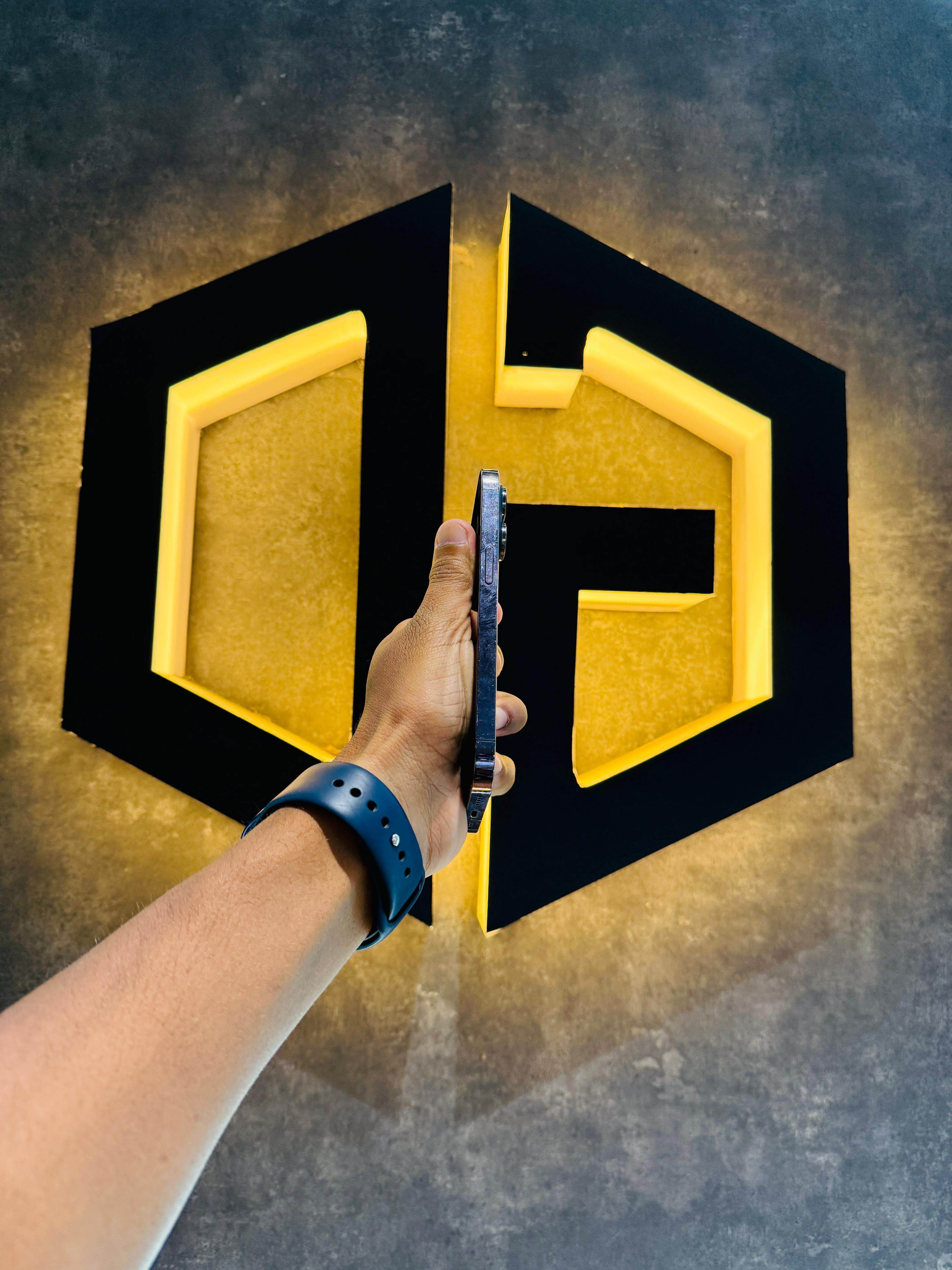 Apple iPhone 14 Pro 256GB - PURPLE - Code (42458) - The Digital Hub