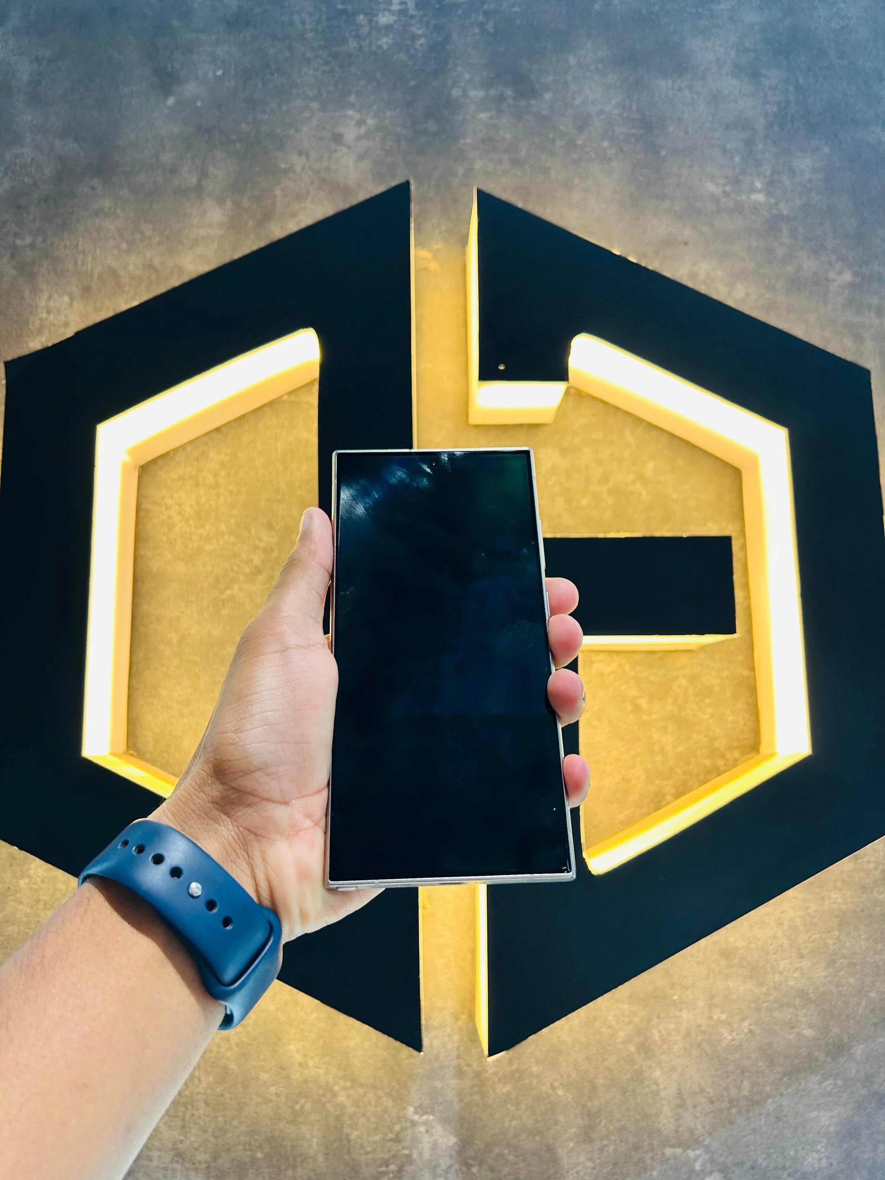 Samsung S24 Ultra 12+256GB - VIOLET TITANIUM - Code (87360) - The Digital Hub