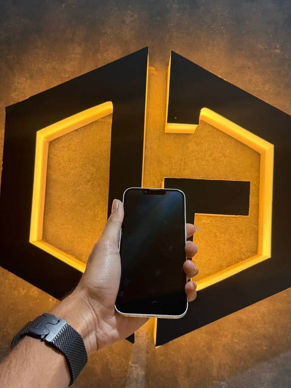 Apple iPhone 13 128GB - WHITE - Code (79947) - The Digital Hub