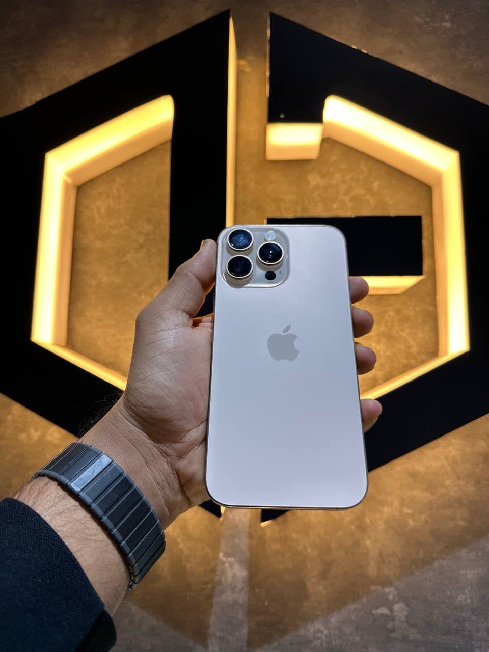 Apple iPhone 16 Pro Max 256GB - DESERT TITANIUM - Code (44332)