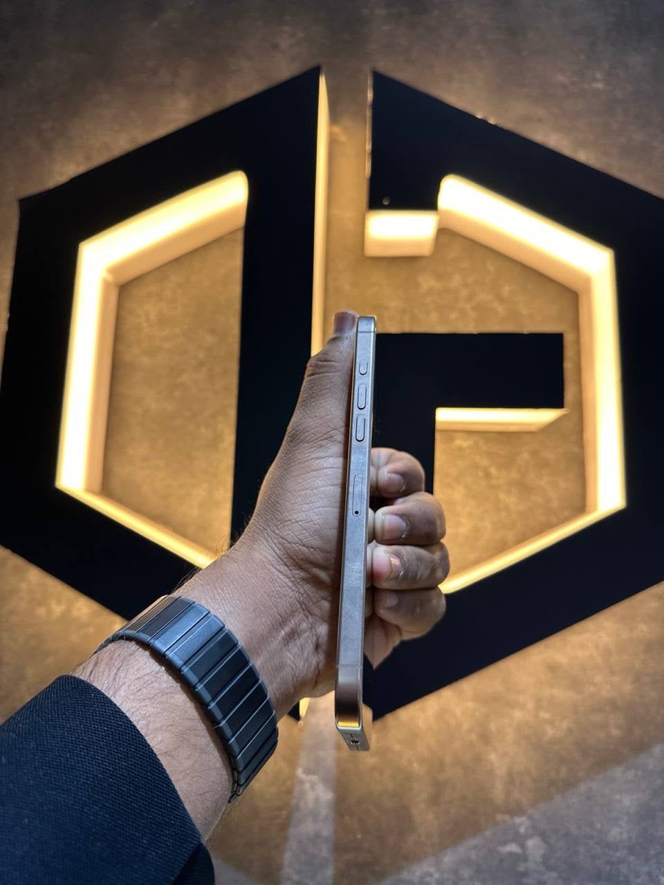 Apple iPhone 16 Pro Max 256GB - DESERT TITANIUM - Code (44332)