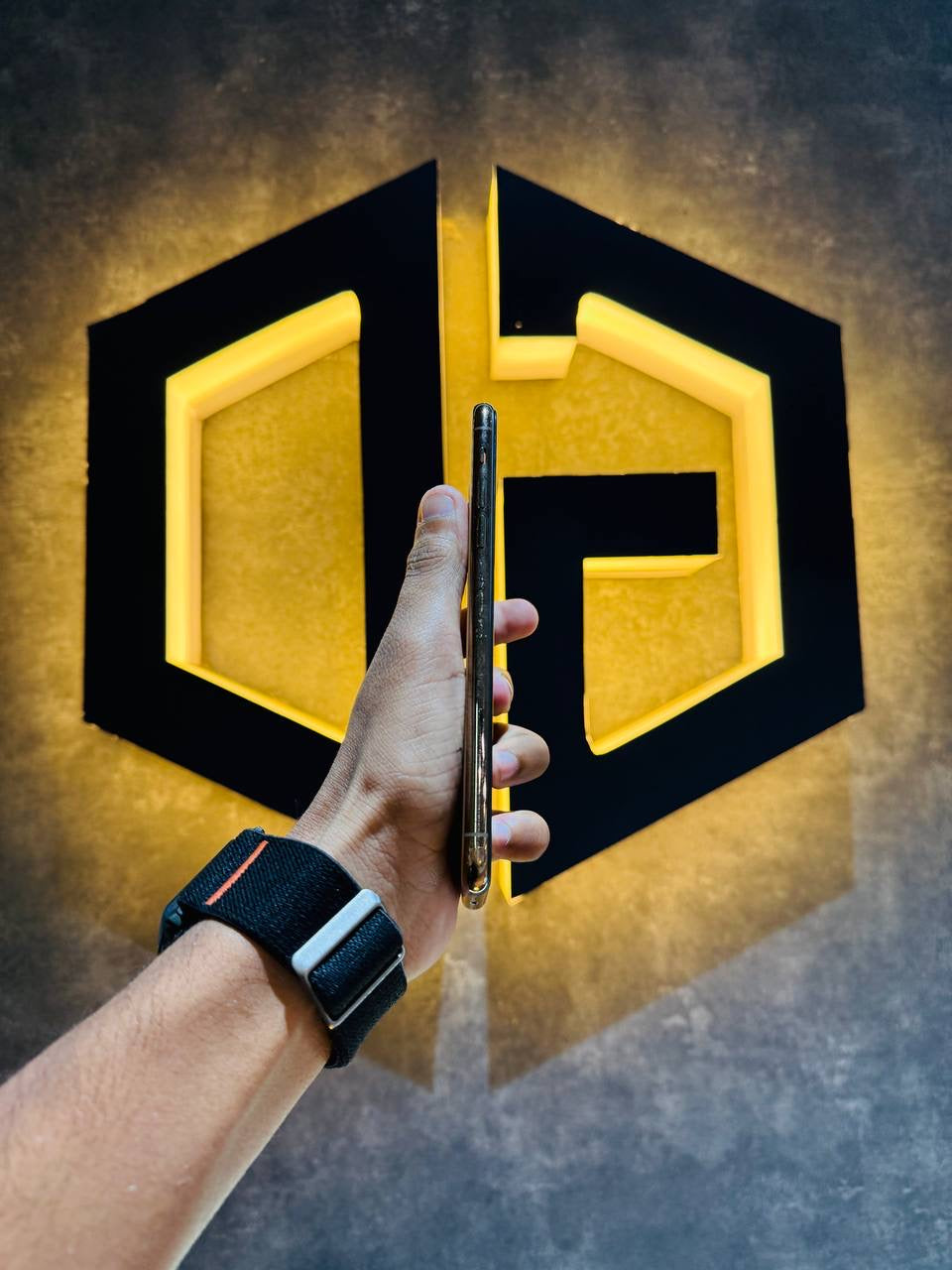 Apple iPhone 11 Pro Max 256GB - GOLD - Code (49023)