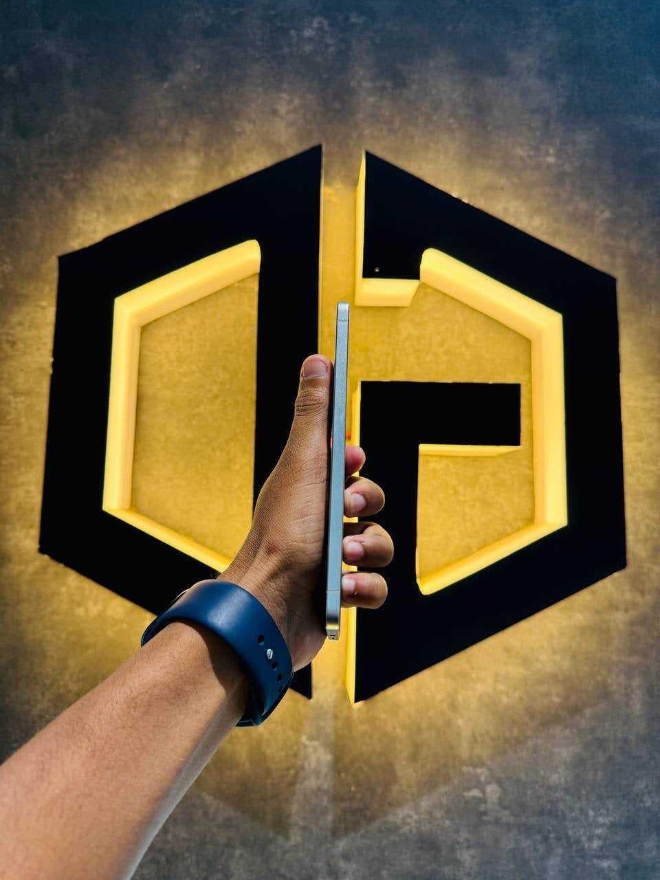 Samsung S25 Edge 12+512GB - SILVER - Code (08449) - The Digital Hub