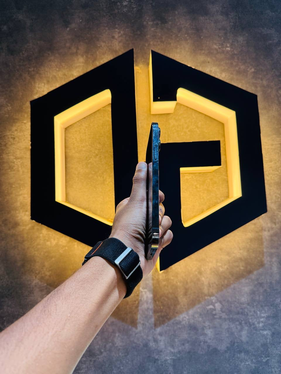 Apple iPhone 13 Pro Max 256GB - BLACK - Code (71318) - The Digital Hub