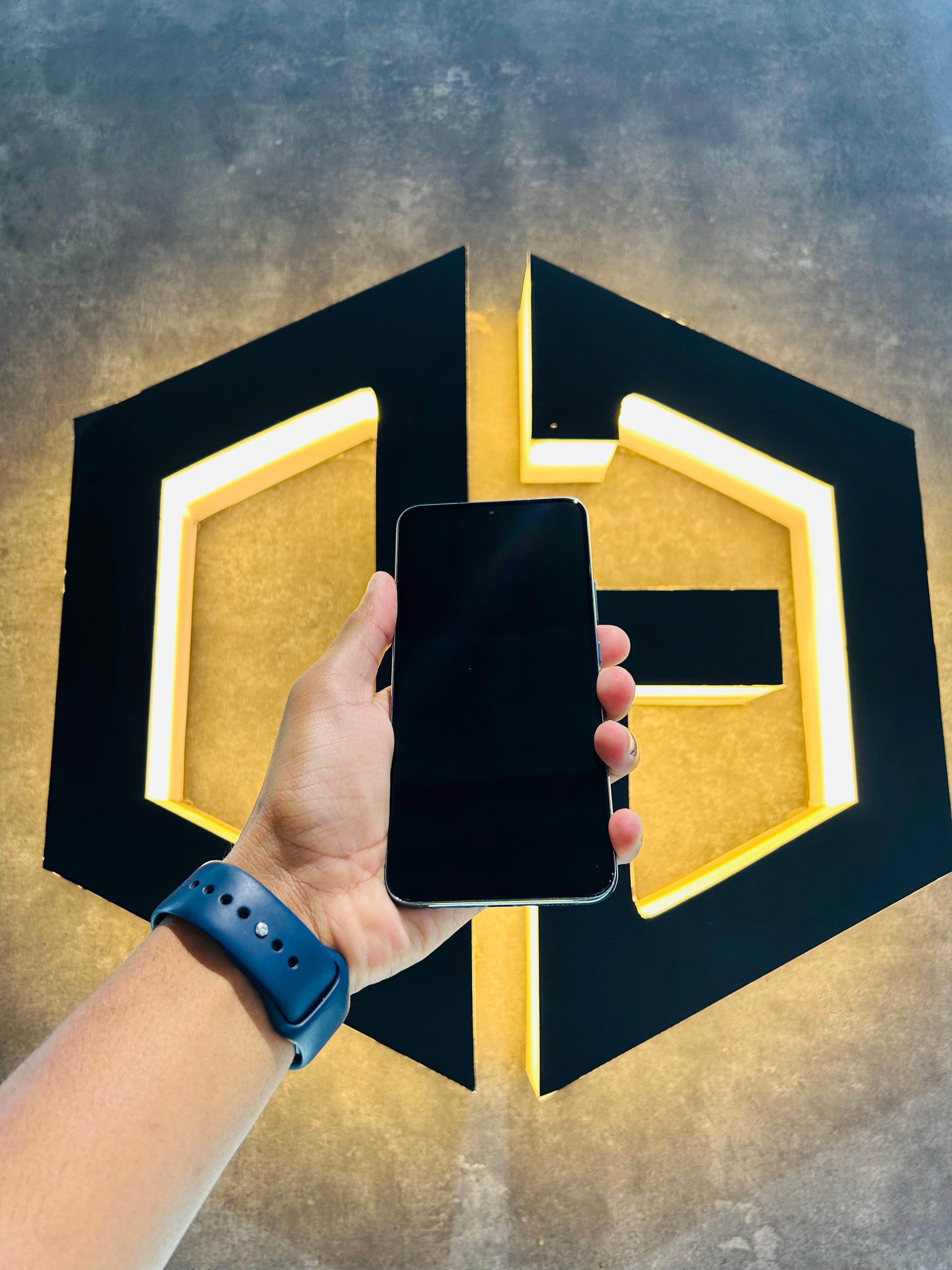 Samsung S22 Plus 8+256GB - GREEN - Item Code (40080) - The Digital Hub