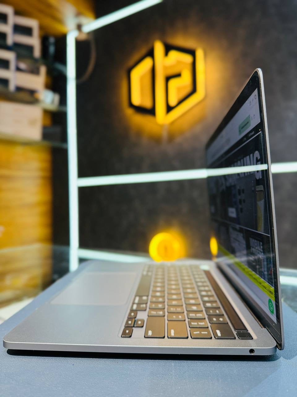 Apple  MacBook AIR M1 8+256GB - SILVER - Code (1Q05F) - The Digital Hub