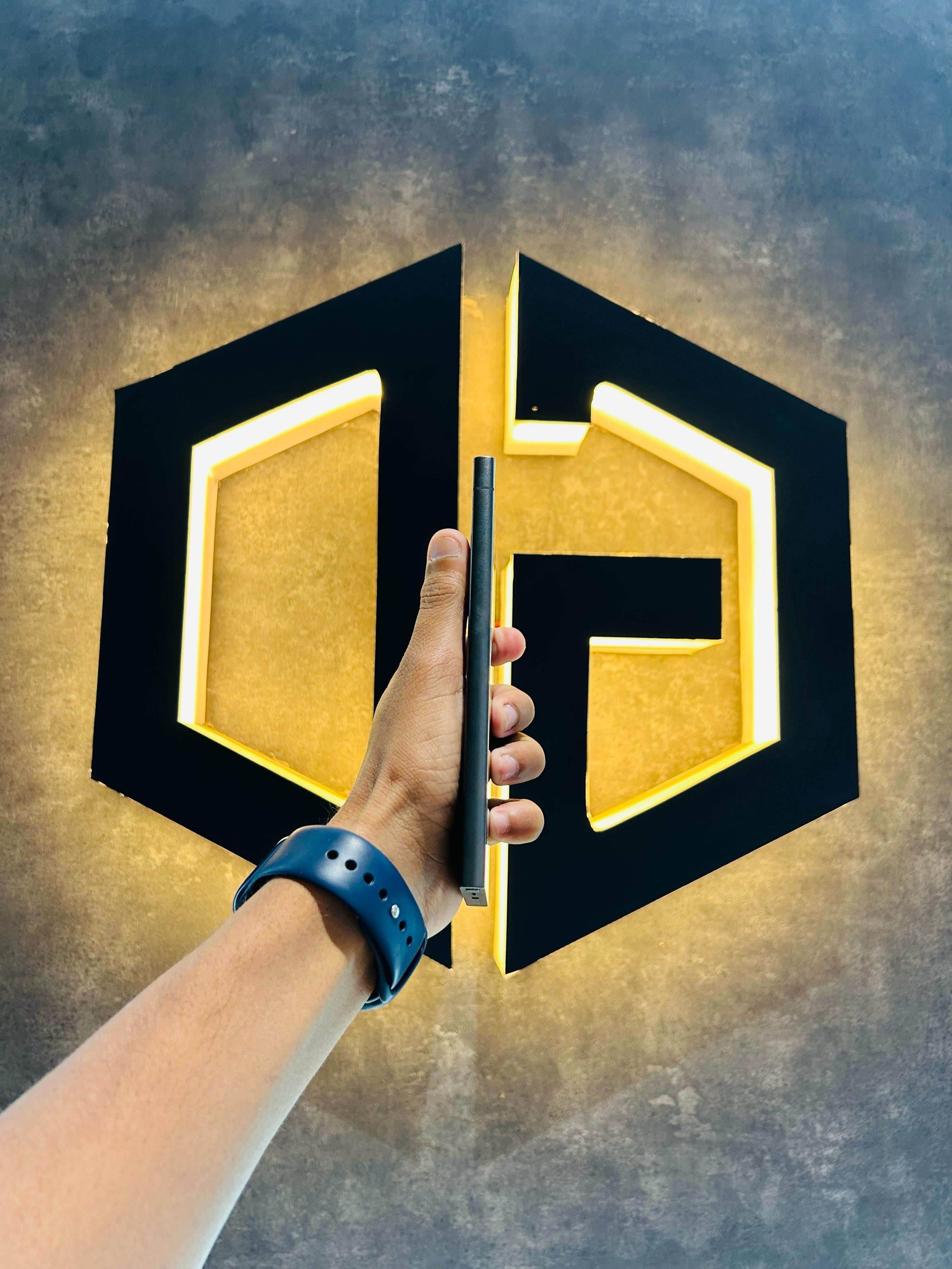 Samsung S24 Ultra 12+256Gb - Black Titanium - Item Code (45157) - The Digital Hub