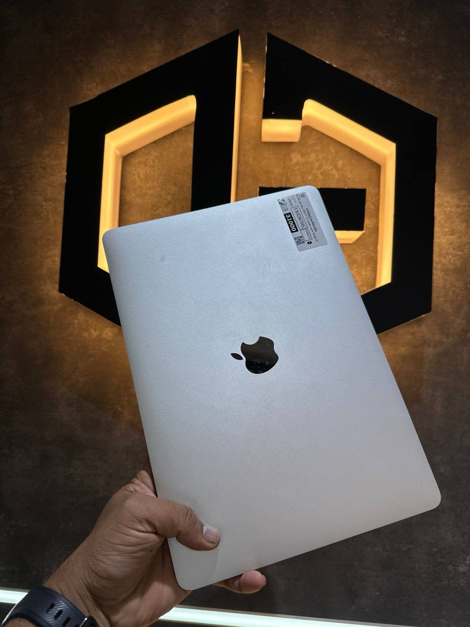 Apple MacBook Pro 2017 13 Inch I5 8+256GB - SILVER - Code (4HV2N) - The Digital Hub