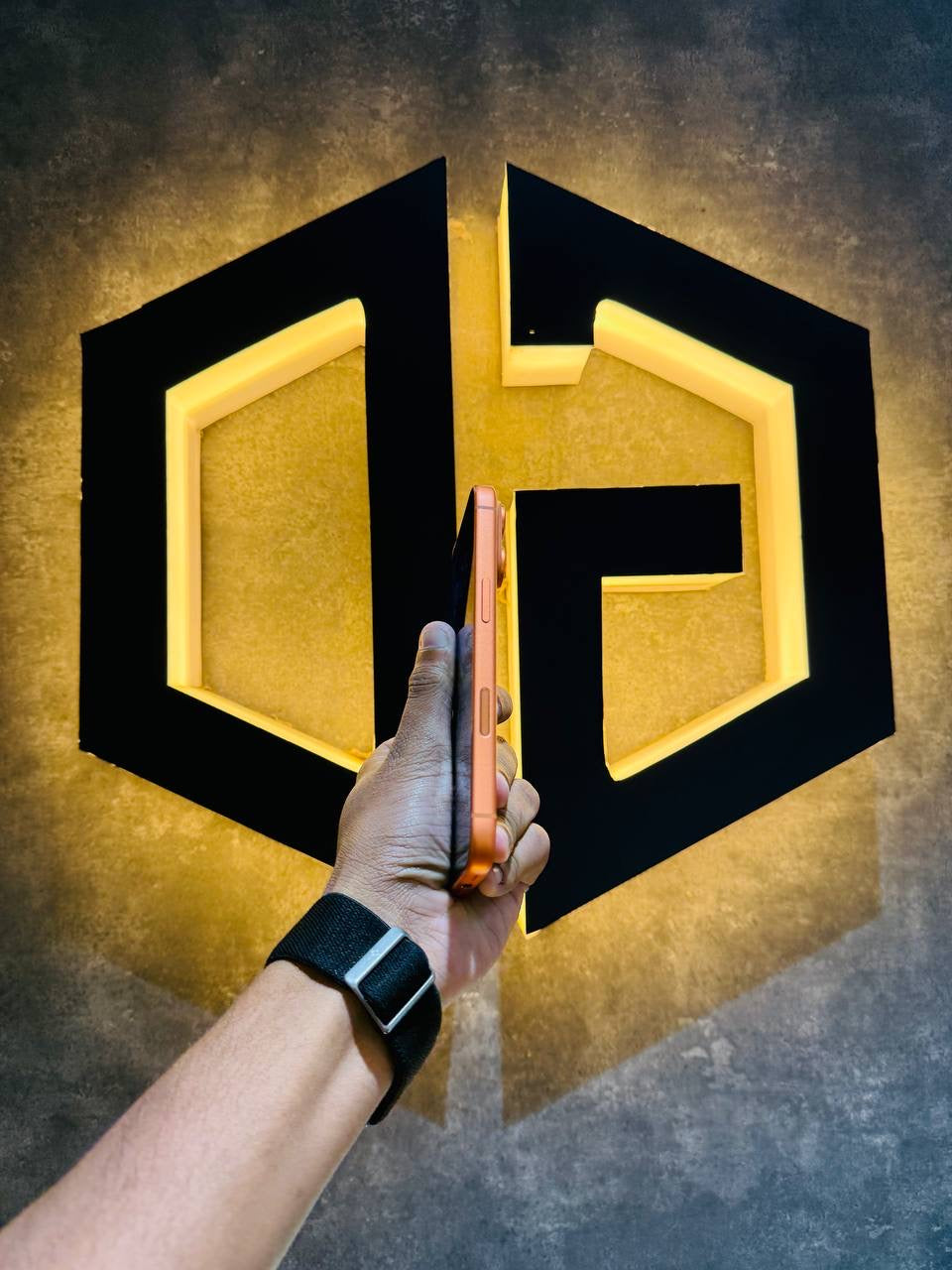 Apple iPhone 17 Pro 256GB - ORANGE - Code (66924) - The Digital Hub