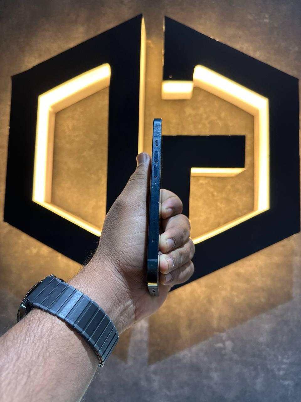 Apple iPhone 13 128GB - BLACK - Code (59413)