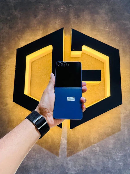 Samsung Z Flip 7 12+512GB - BLUE - Code (94339) - The Digital Hub