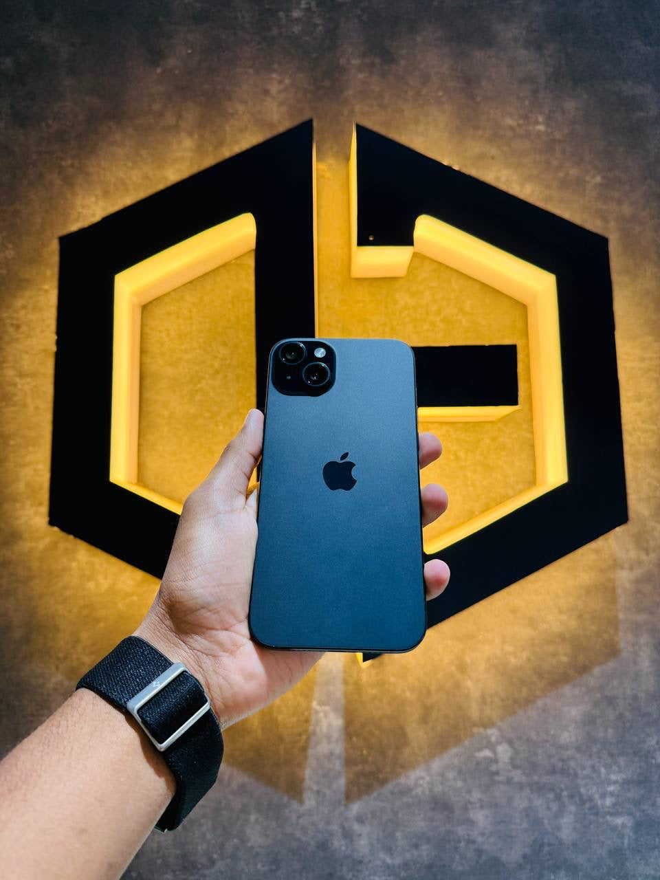 Apple iPhone 15 Plus 128GB - BLACK - Code (73336) - The Digital Hub