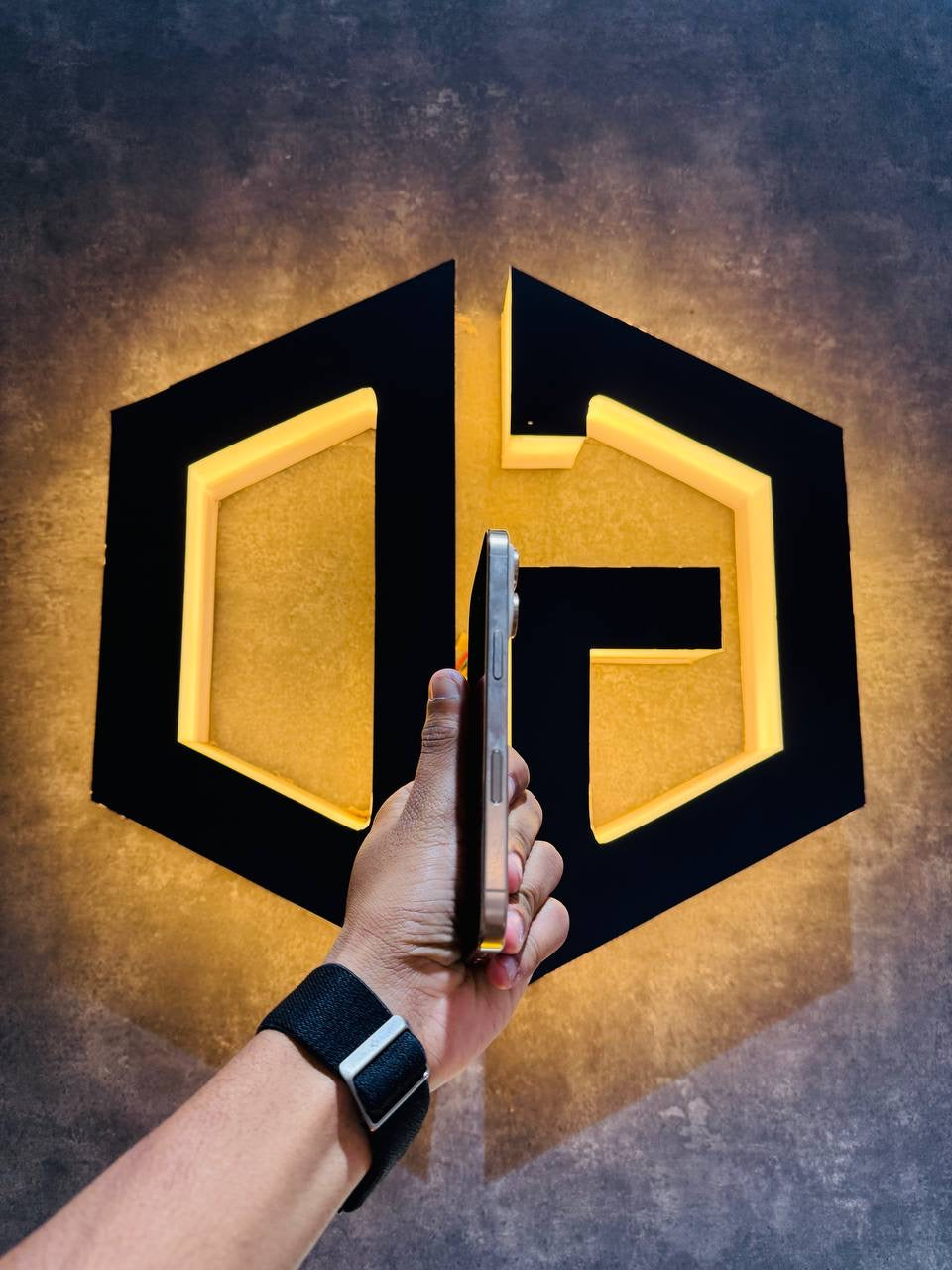 Apple iPhone 16 Pro 256GB - DESERT TITANIUM - Code (21603) - The Digital Hub