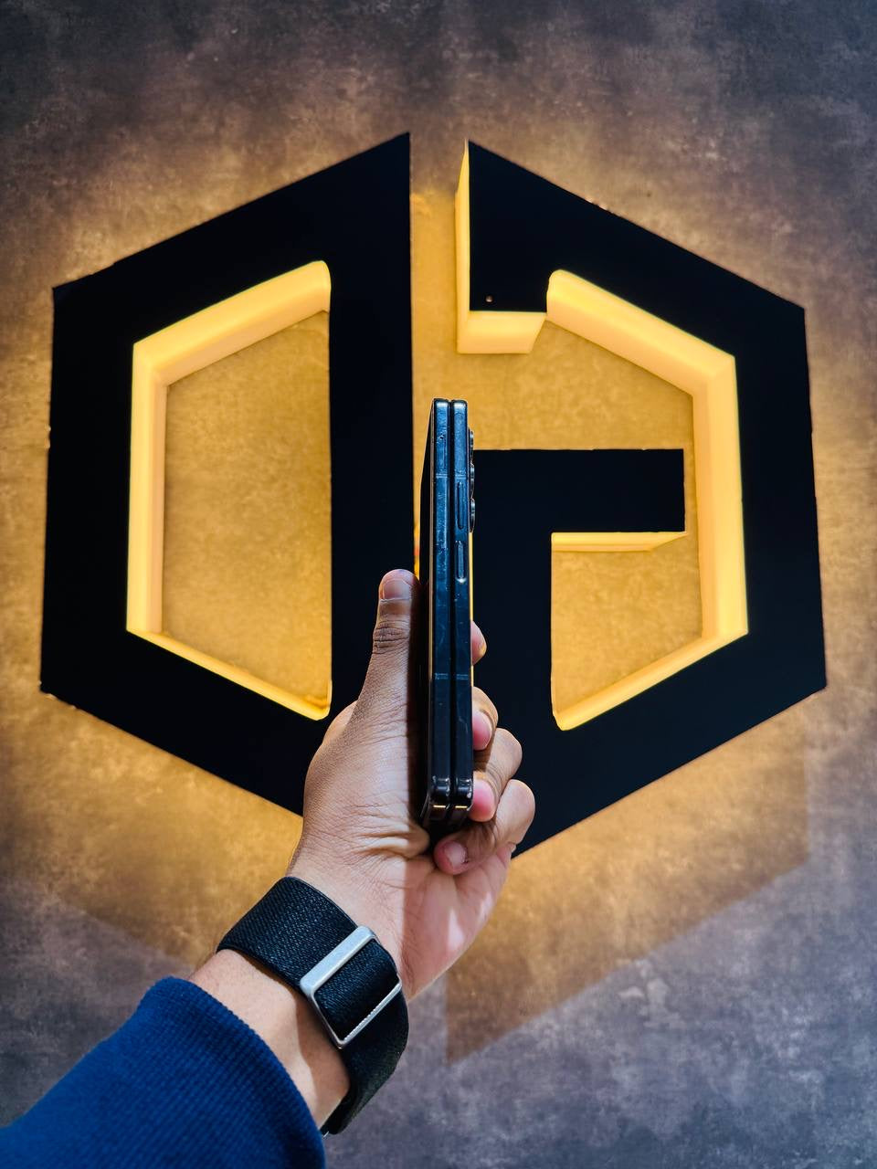 Samsung Z Fold 5 12+512GB - BLACK - Code (84646) - The Digital Hub