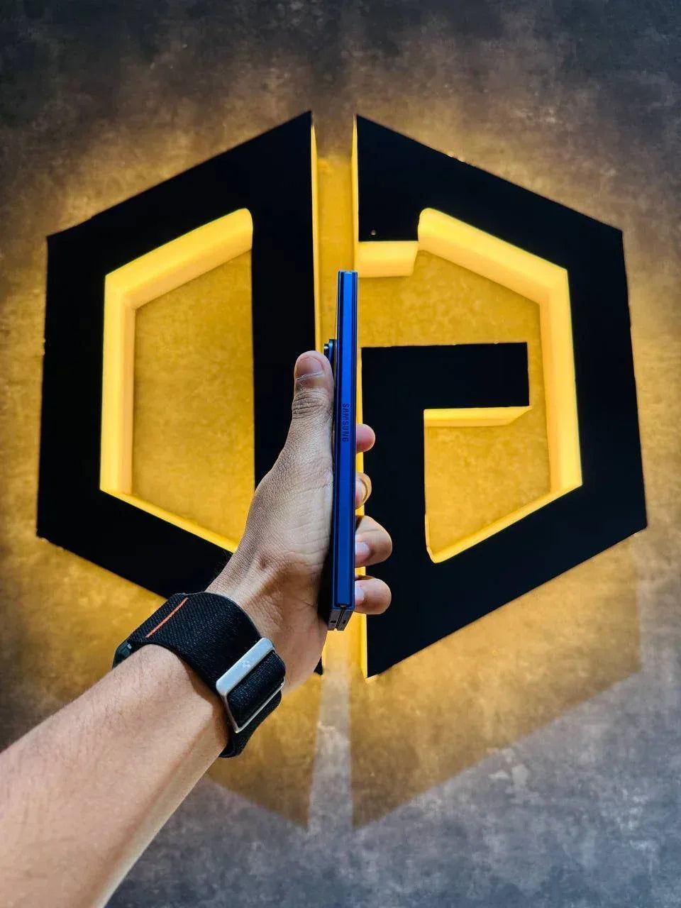 Samsung Z Fold 7 12+512GB - BLUE - Code (15732) - The Digital Hub