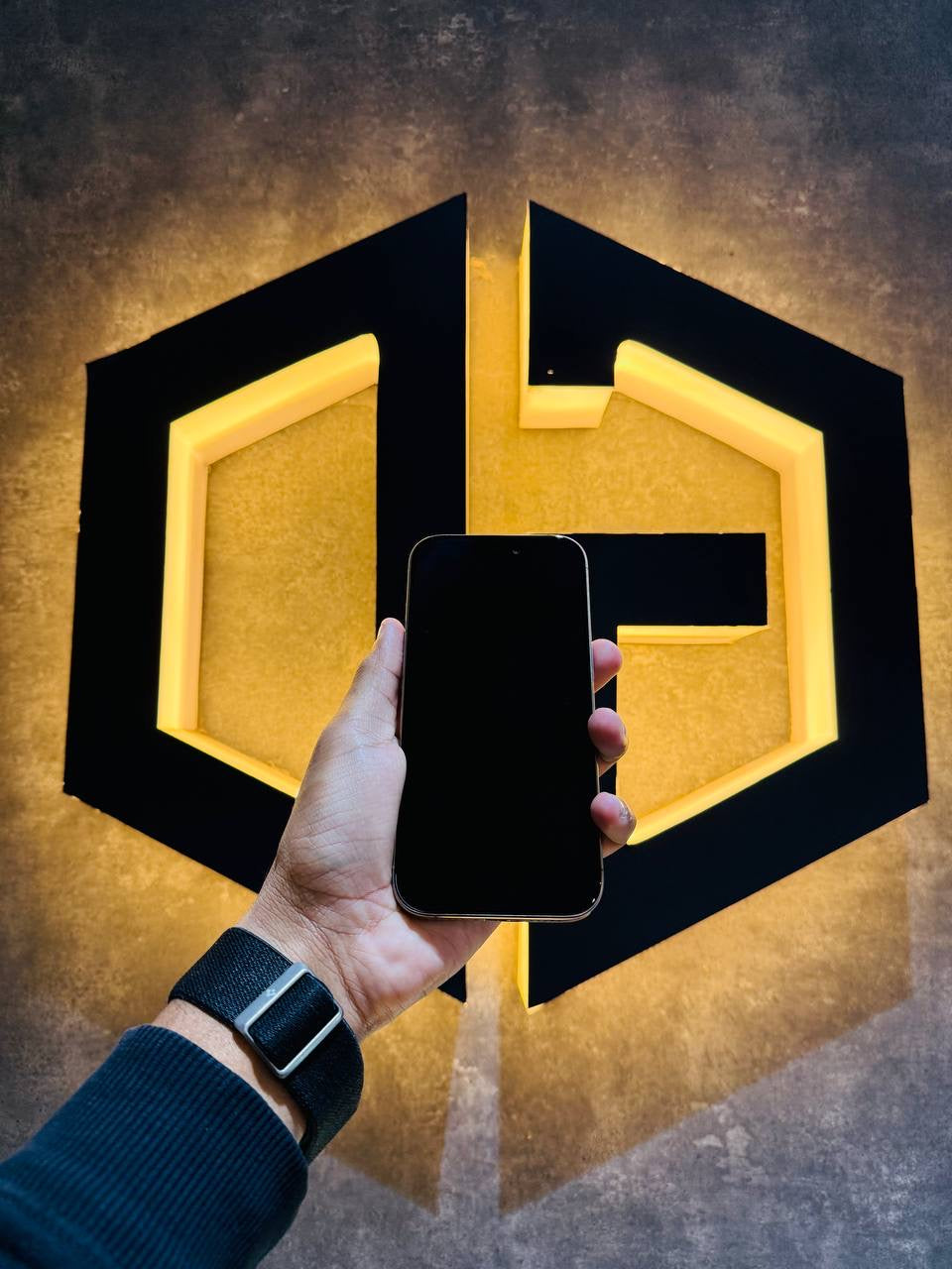 Apple iPhone 16 Pro 128GB - DESERT TITANIUM - Code (99846) - The Digital Hub