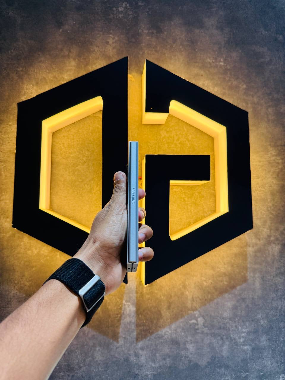 Samsung Z Fold 6 12+256GB - SILVER - Code (85954) - The Digital Hub