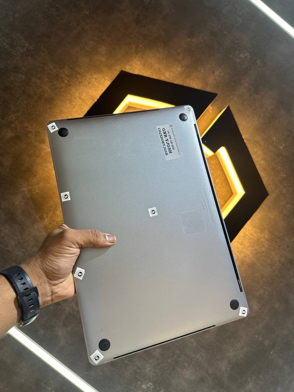 JG5H MACBOOK PRO 2018 インチ　SSD 256GB Amazon.com: Apple 2018 MacBook Pro with 2.3GHz Intel Core i5