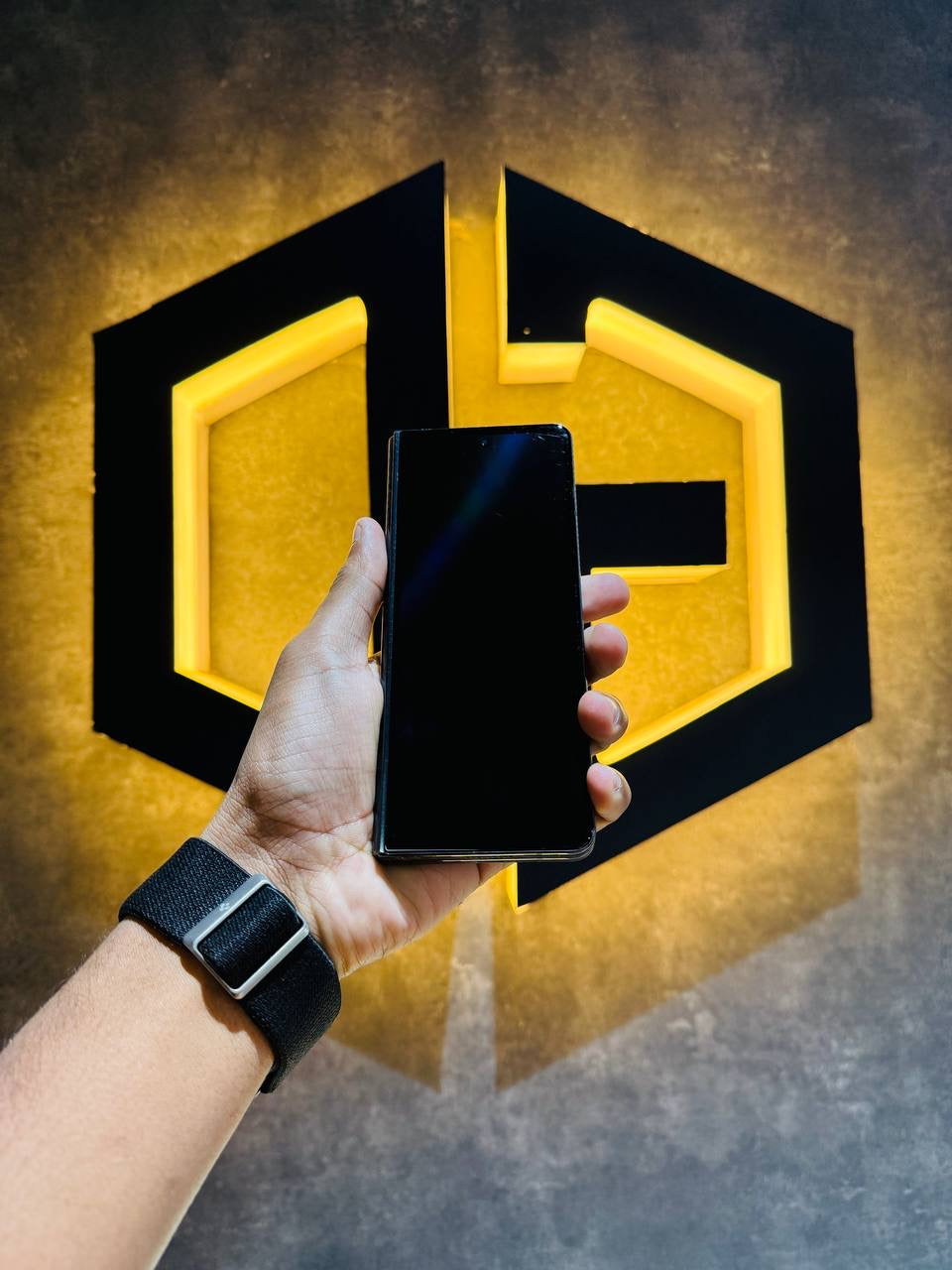 Samsung Z Fold 5 12+512GB - BLACK - Code (61748) - The Digital Hub