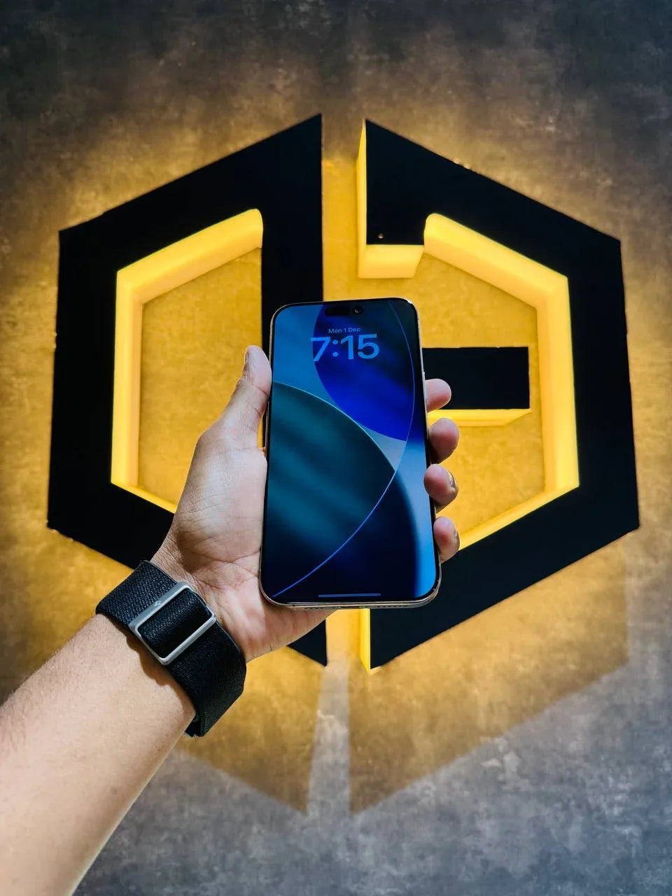 Apple iPhone 16 Pro Max 256GB - DESERT TITANIUM - Code (74528) - The Digital Hub