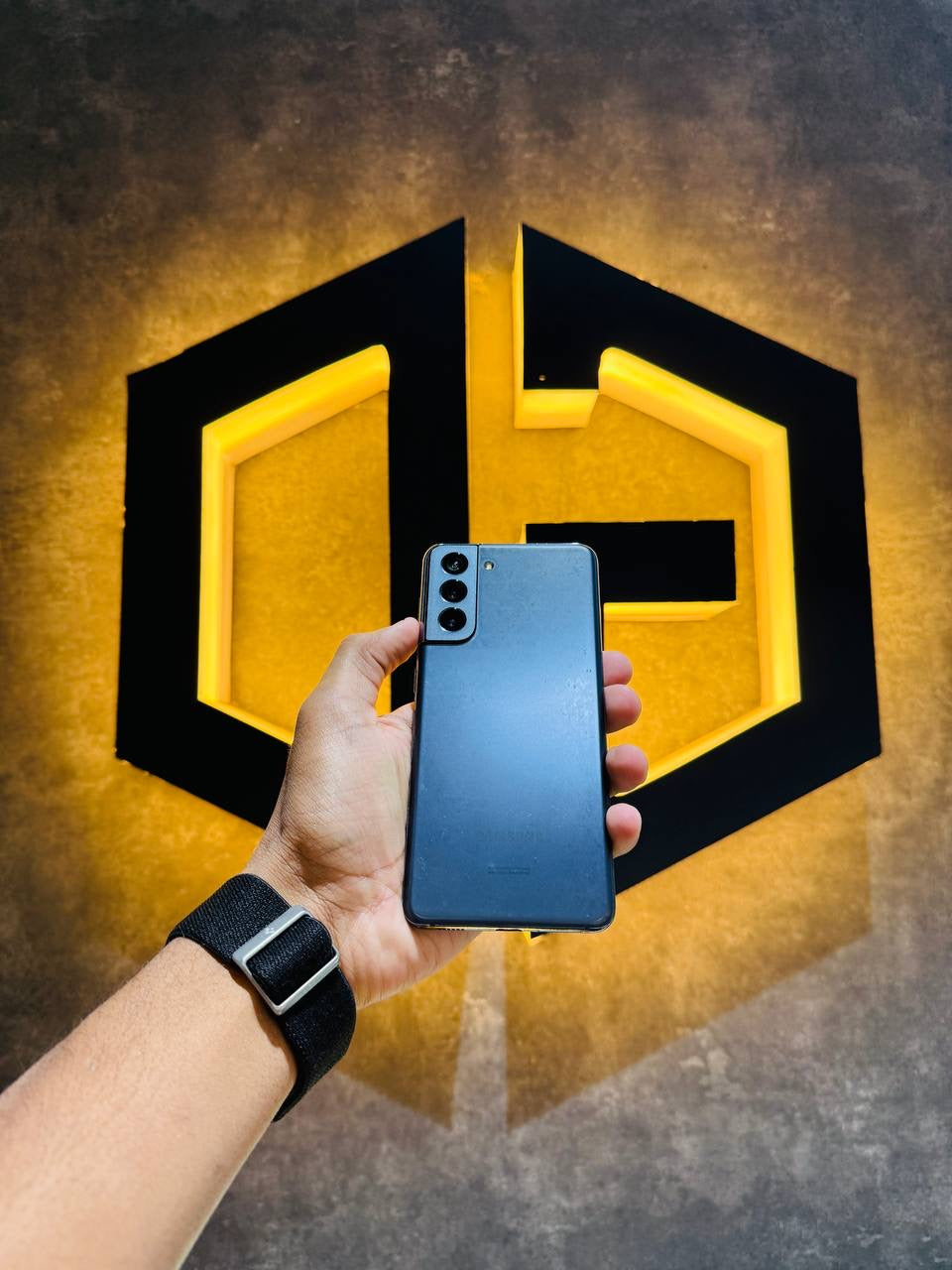 Samsung S21 8+128GB - BLACK - Code (08982) - The Digital Hub