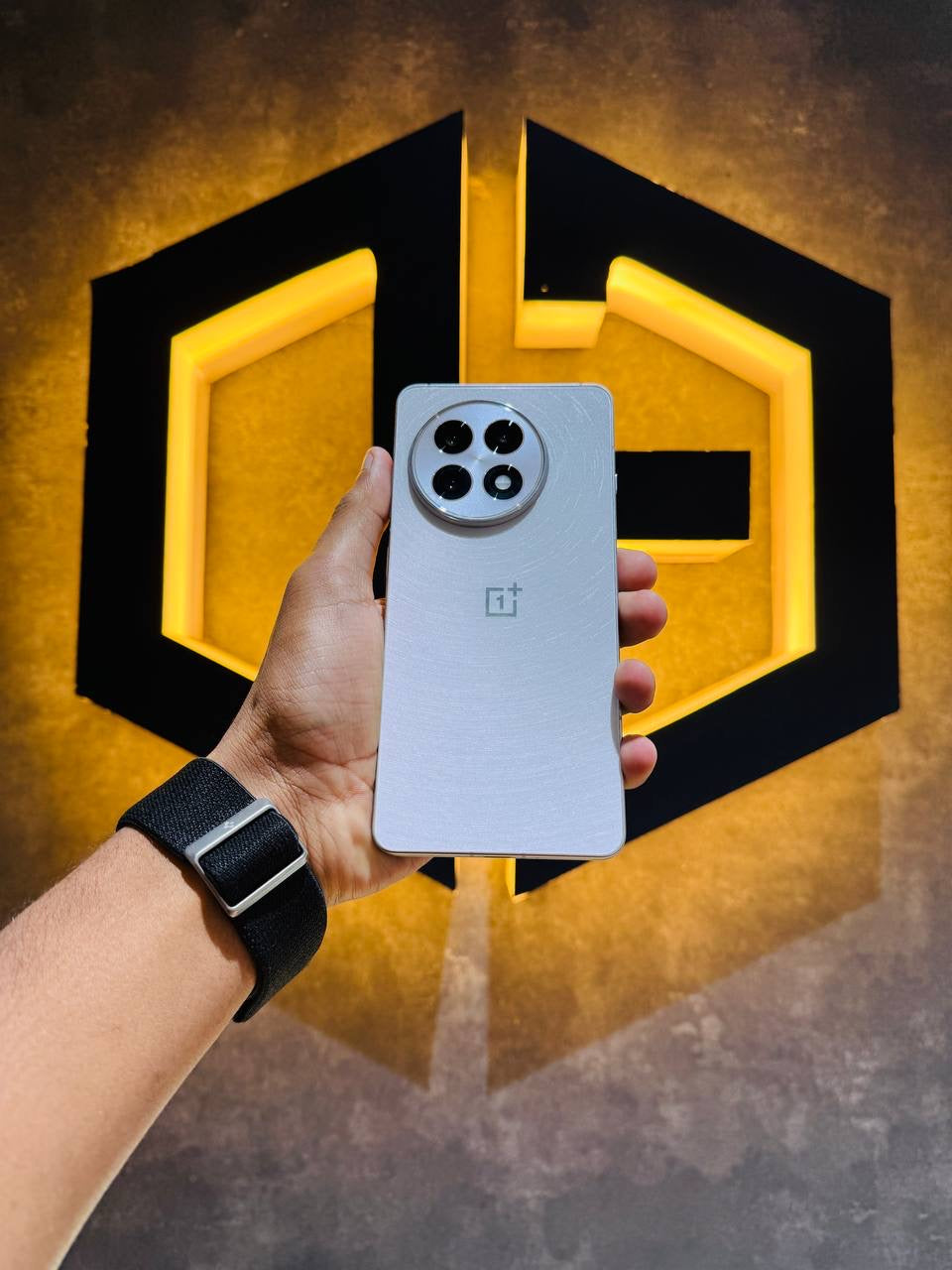 OnePlus 13R 12+256GB - WHITE - Code (33498) - The Digital Hub