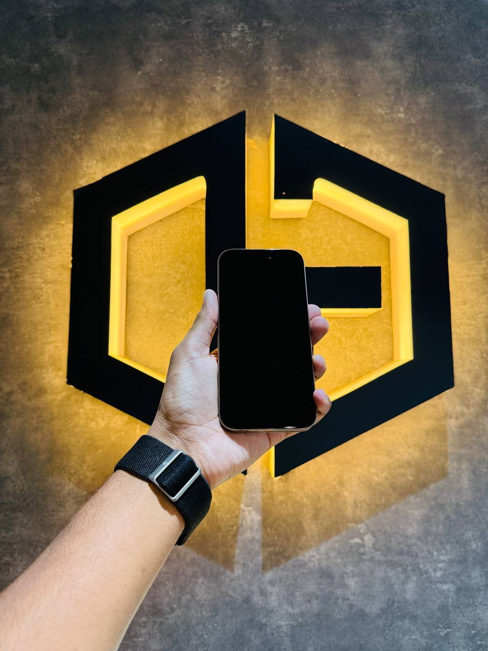 Apple iPhone 16 Pro 512GB - DESERT TITANIUM - Code (79561) - The Digital Hub