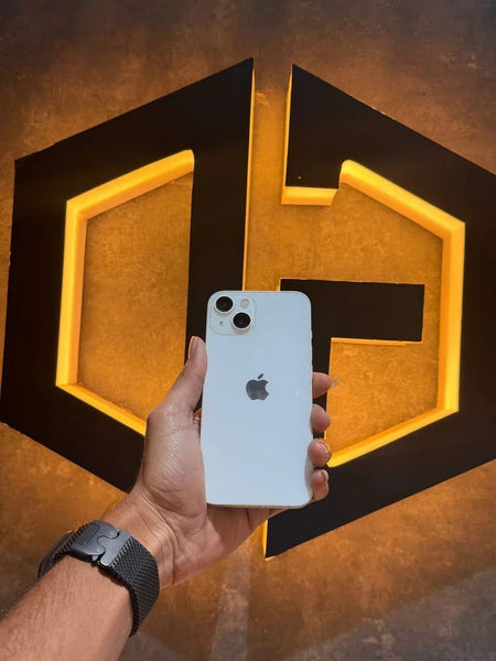 Apple iPhone 13 128GB - WHITE - Code (79947) - The Digital Hub