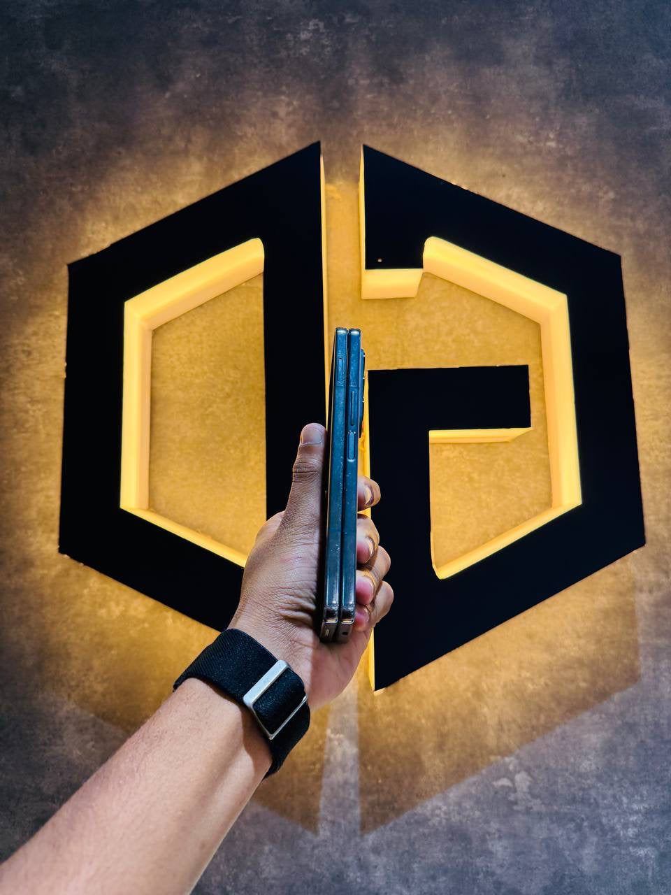 Samsung Z Fold 4 12+512GB - GREEN - Code (37418) - The Digital Hub