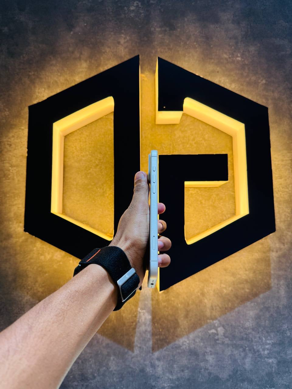 Apple iPhone 17 Pro Max 256GB - WHITE - Code (03377) - The Digital Hub