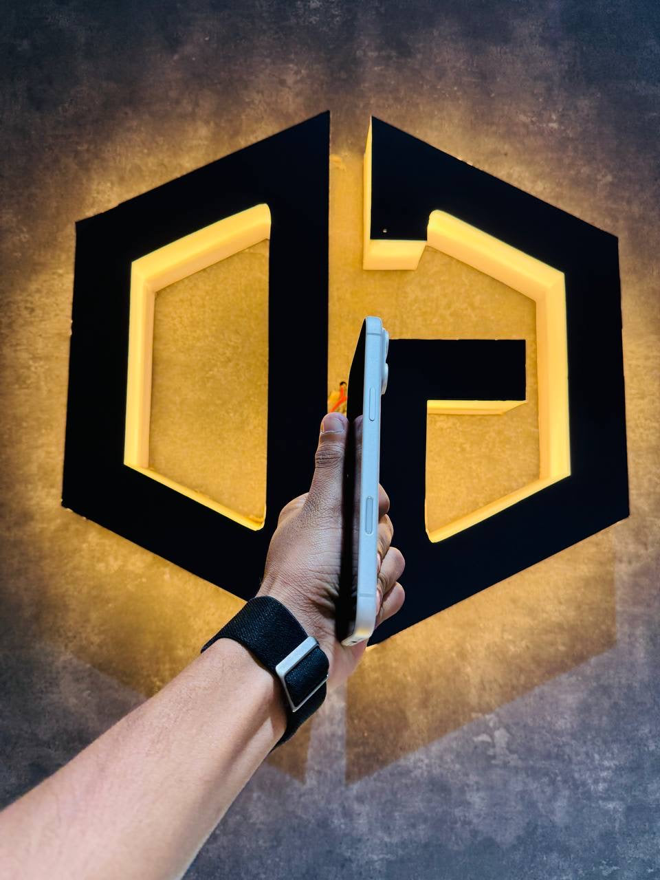 Apple iPhone 17 Pro Max 256GB - WHITE - Code (03377) - The Digital Hub