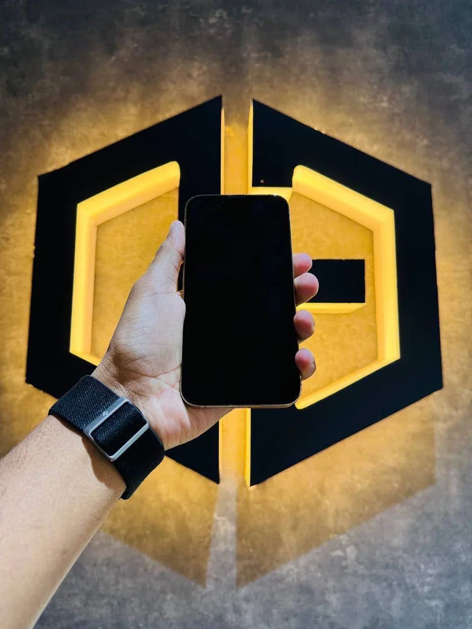 Apple iPhone 13 Pro 128GB - GOLD - Code (74030) - The Digital Hub