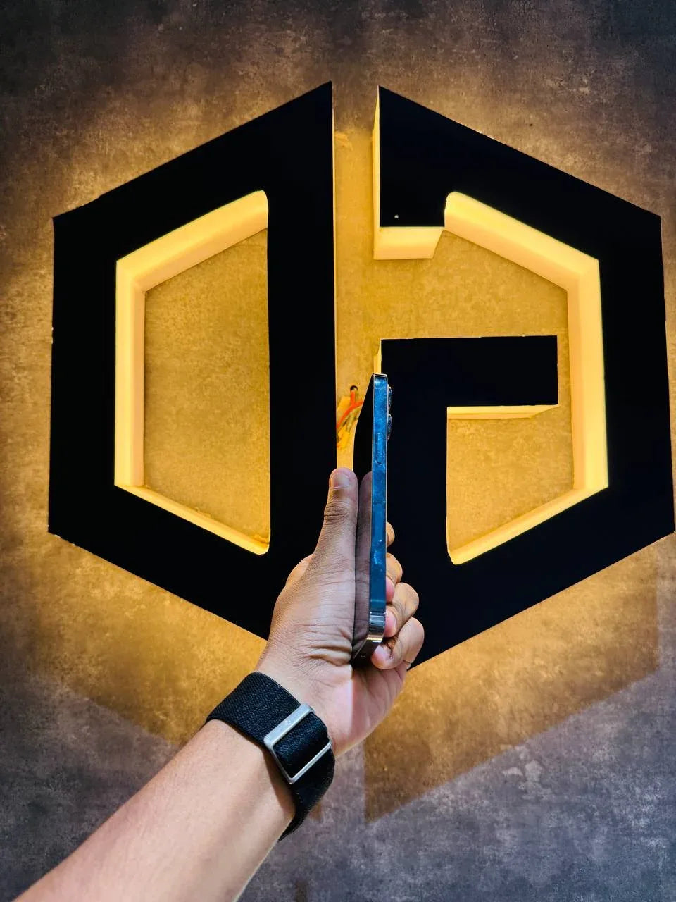 Apple iPhone 13 Pro 256GB - BLUE - Code (04200) - The Digital Hub