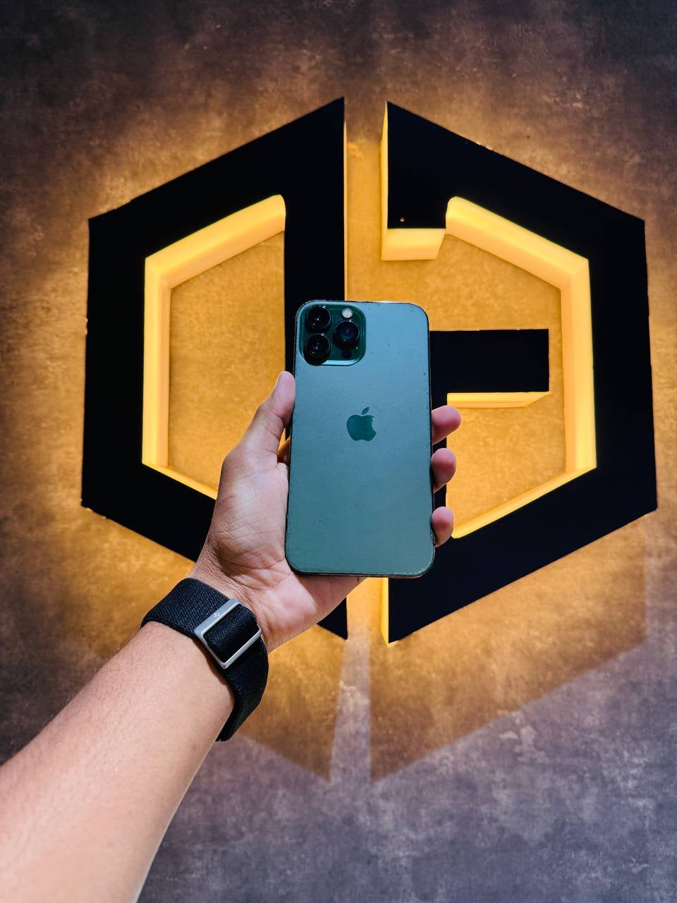 Apple iPhone 13 Pro Max 256GB - GREEN - Code (93037) - The Digital Hub