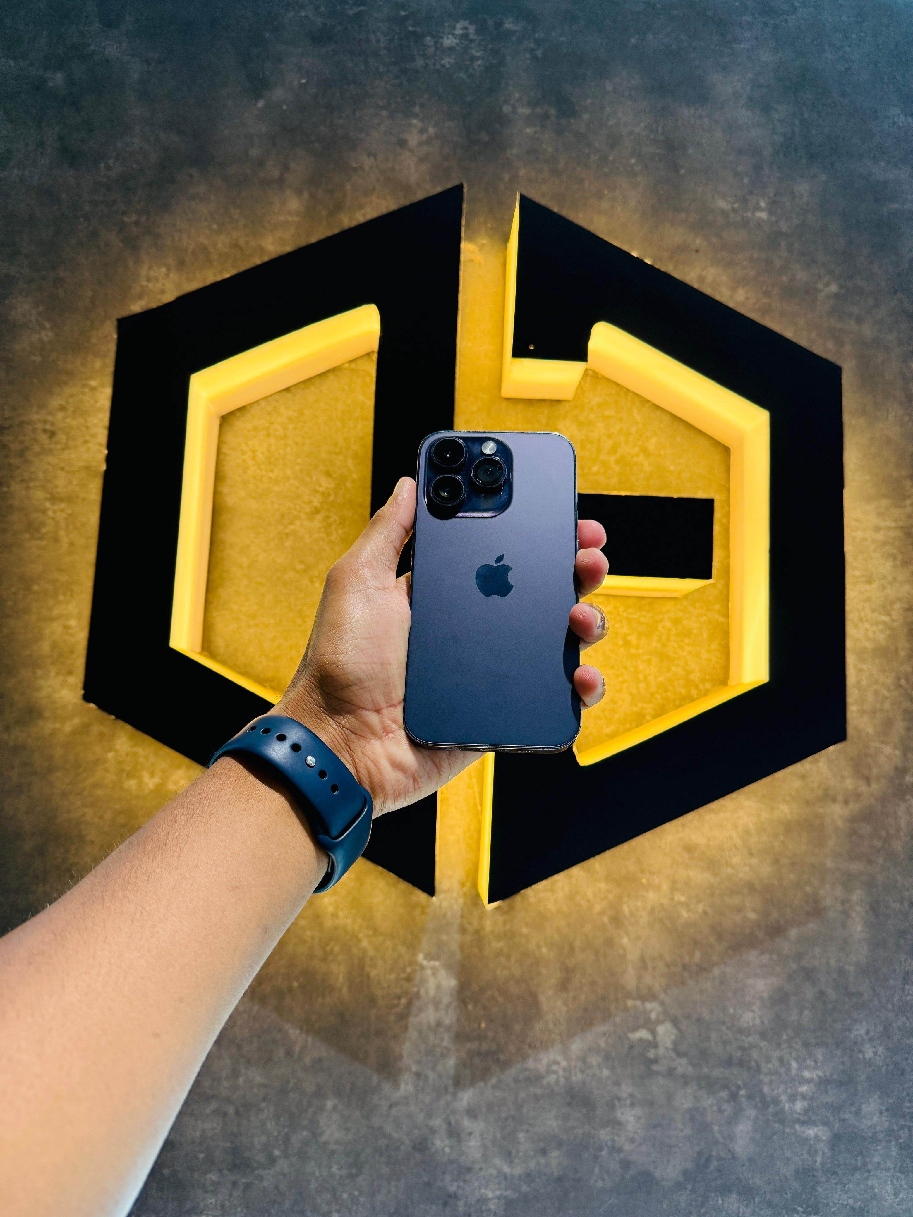 Apple iPhone 14 Pro 256GB - PURPLE - Code (42458) - The Digital Hub