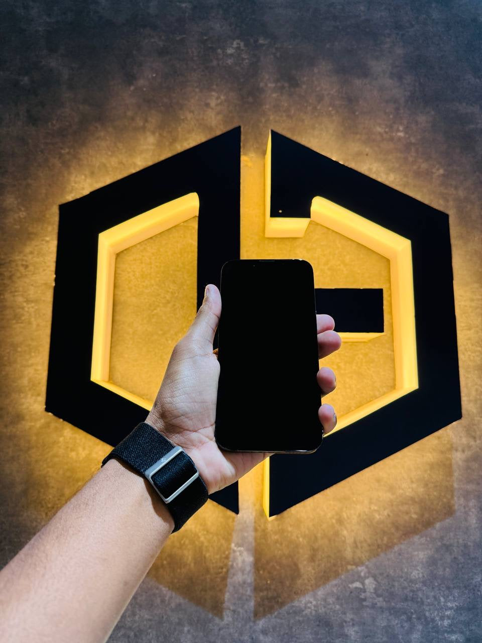 Apple iPhone 13 Pro 128GB - BLACK - Code (56387) - The Digital Hub