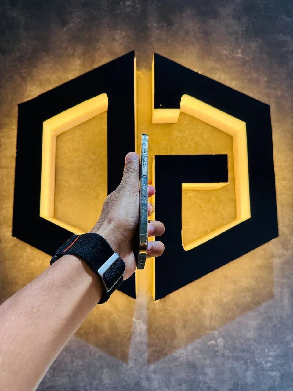 Apple iPhone 13 Pro 128GB - GOLD - Code (74030) - The Digital Hub