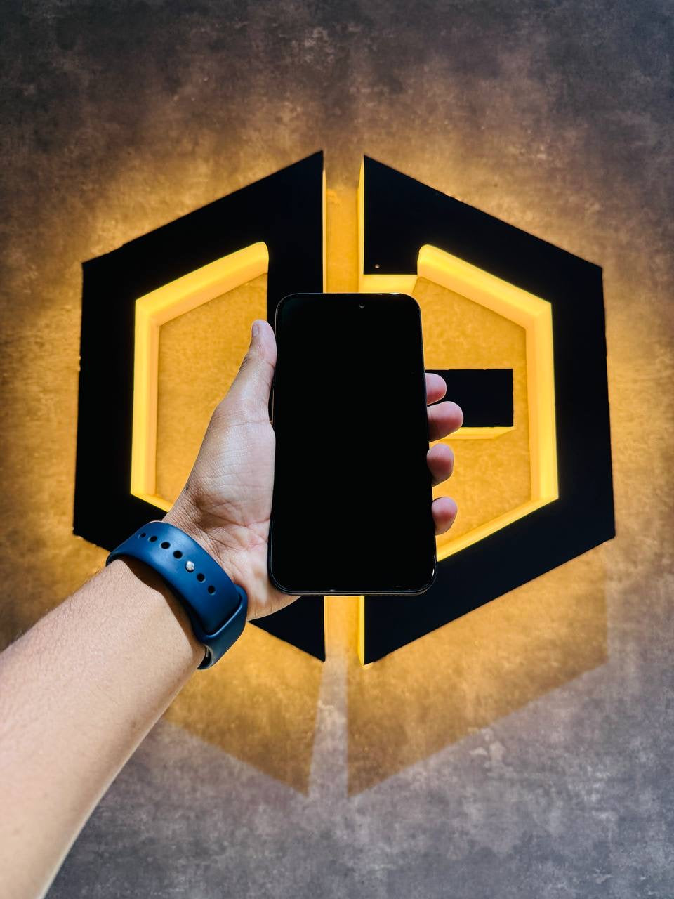 Apple iPhone 15 Plus 128GB - BLACK - Code (35424) - The Digital Hub